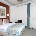 Hurry Merter Hotel